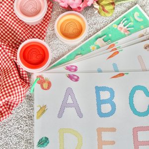 Playdough Mat - ABC and more (แผ่นกิจกรรมเล่นกับแป้งโด)